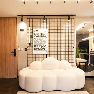 Hotel Indie Universe Creative Medellin